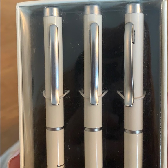 New! Rae Dunn Pen Set - Picture 3 of 4